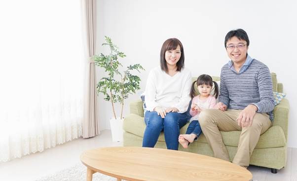 狭い部屋では既存の収納スペースを最大限に活用できるアイデアを取り入れよう
